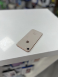 Használt Apple iPhone 8 64GB kártyafüggetlen mobiltelefon arany színben