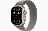 Apple Watch Ultra 2 GPS + Cellular, 49 mm-es titántok, szürke/zöld terep M/L méretben