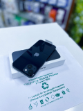 Aktiválatlan Apple iPhone 13 128GB kártyafüggetlen mobiltelefon éjfekete