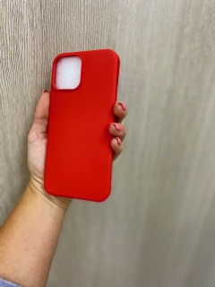 Prémium minőségű alap árkategóriás tok iPhone 13 Pro Max piros