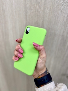Prémium minőségű alap árkategóriás tok zöld színben iPhone XS Max