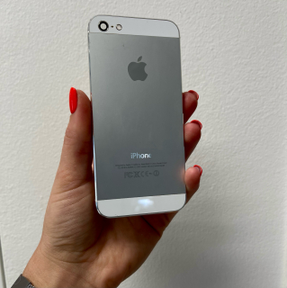 iPhone 5 bontott ház ezüst színben