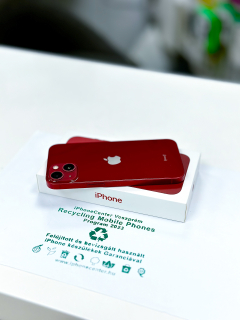 Használt Apple iPhone 13 128GB kártyafüggetlen mobiltelefon piros színben