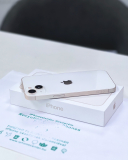Használt Apple iPhone 13 128GB kártyafüggetlen mobiltelefon csillagfény színben 