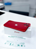 Használt Apple iPhone 11 64GB kártyafüggetlen mobiltelefon piros színben 