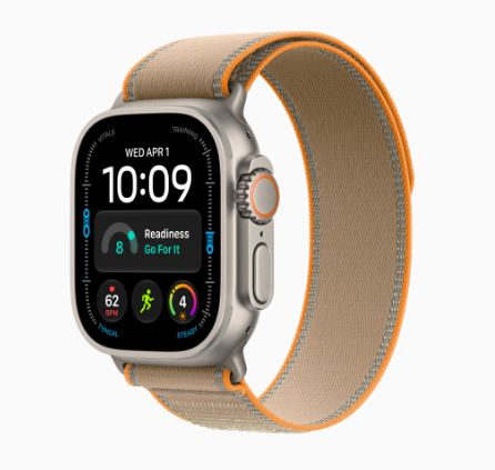 Apple Watch Ultra 4 GPS + Cellular, 49 mm-es natúr titántok, homokszín terep pánt