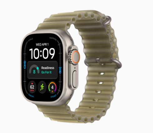 Apple Watch Ultra 4 GPS + Cellular, 49 mm-es natúr titántok, áttetsző mohazöld óceán szíj